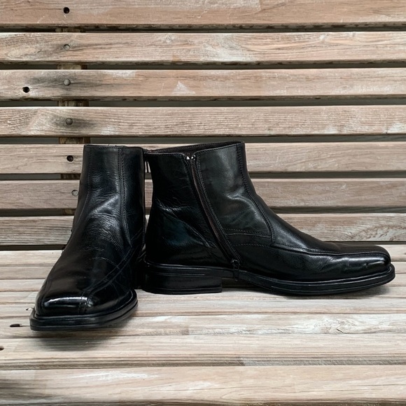 BASS Vintage Antonio Chelsea Black Leather Boots size 10 1/2 - Picture 2 of 8